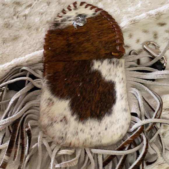 COW PRINT FUR PURSE - Picture 7 of 9